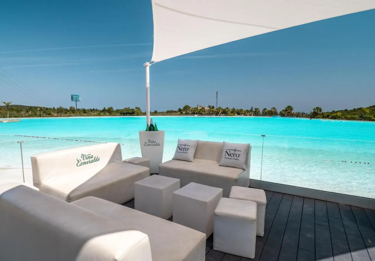 2278-Modern Apt In The Alcazaba Lagoon エステポナ 0*,