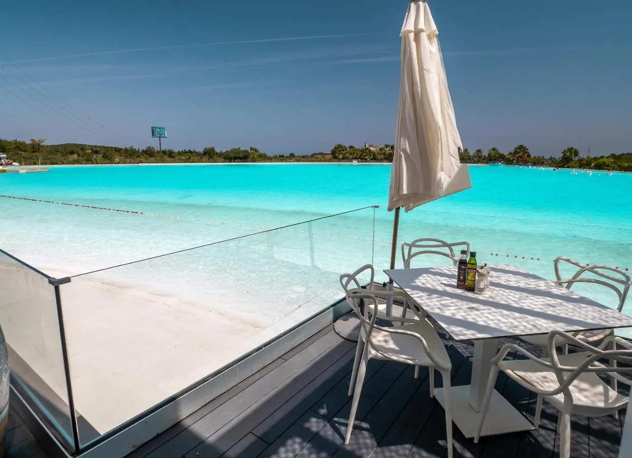 アパート 2278-Modern Apt In The Alcazaba Lagoon エステポナ